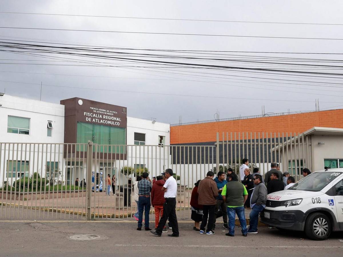 El atrio colapsó sobre las víctimas: explosión de pirotecnia deja 10 muertos en México