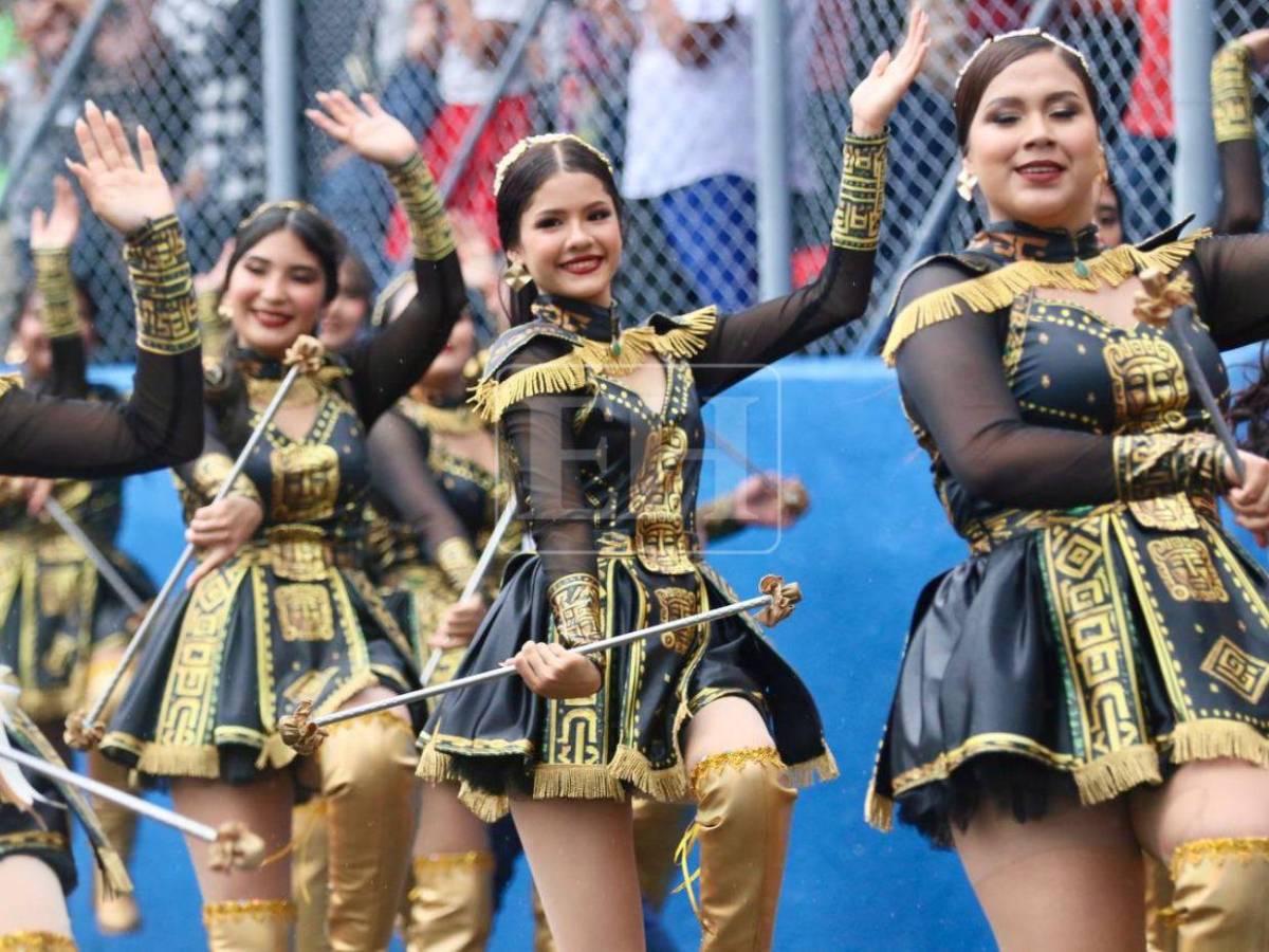 Inspirados en la cultura maya: así fueron los trajes de las palillonas del Central Vicente Cáceres