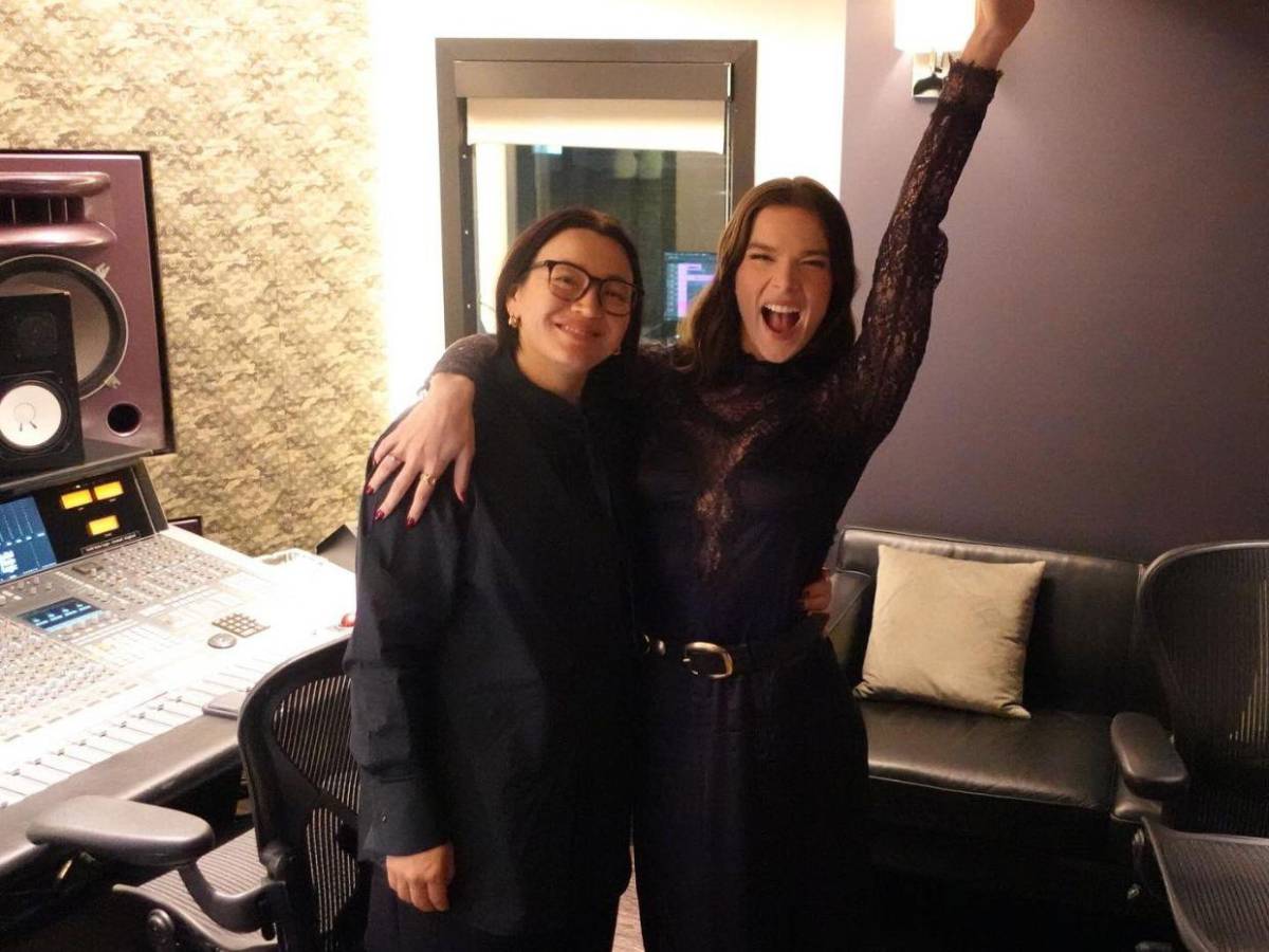 Hailee Steinfeld habla de cómo se prepara mentalmente para ser madre por primera vez