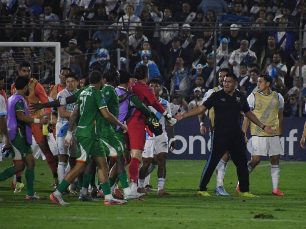 Infantino condena y jugador dice que son un país de m....: selección de Centroamérica recibiría castigo por racismo