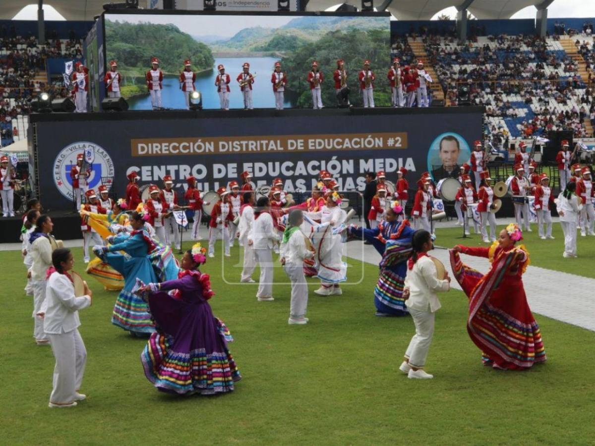 Así fue el show folclórico de Villa de las Niñas en el Estadio Nacional