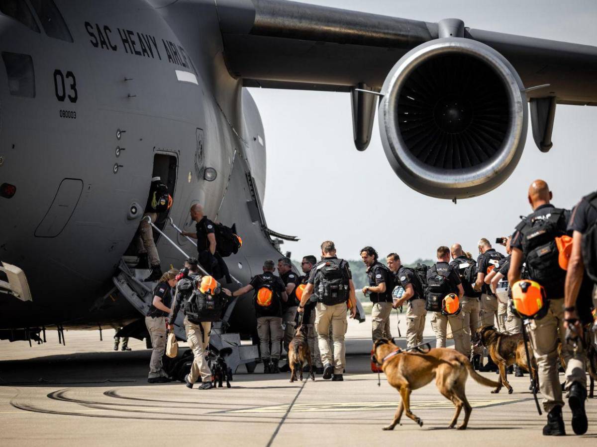 Víveres, búsqueda con perros,  drones y equipo médico: comunidad internacional no deja sola a Venezuela