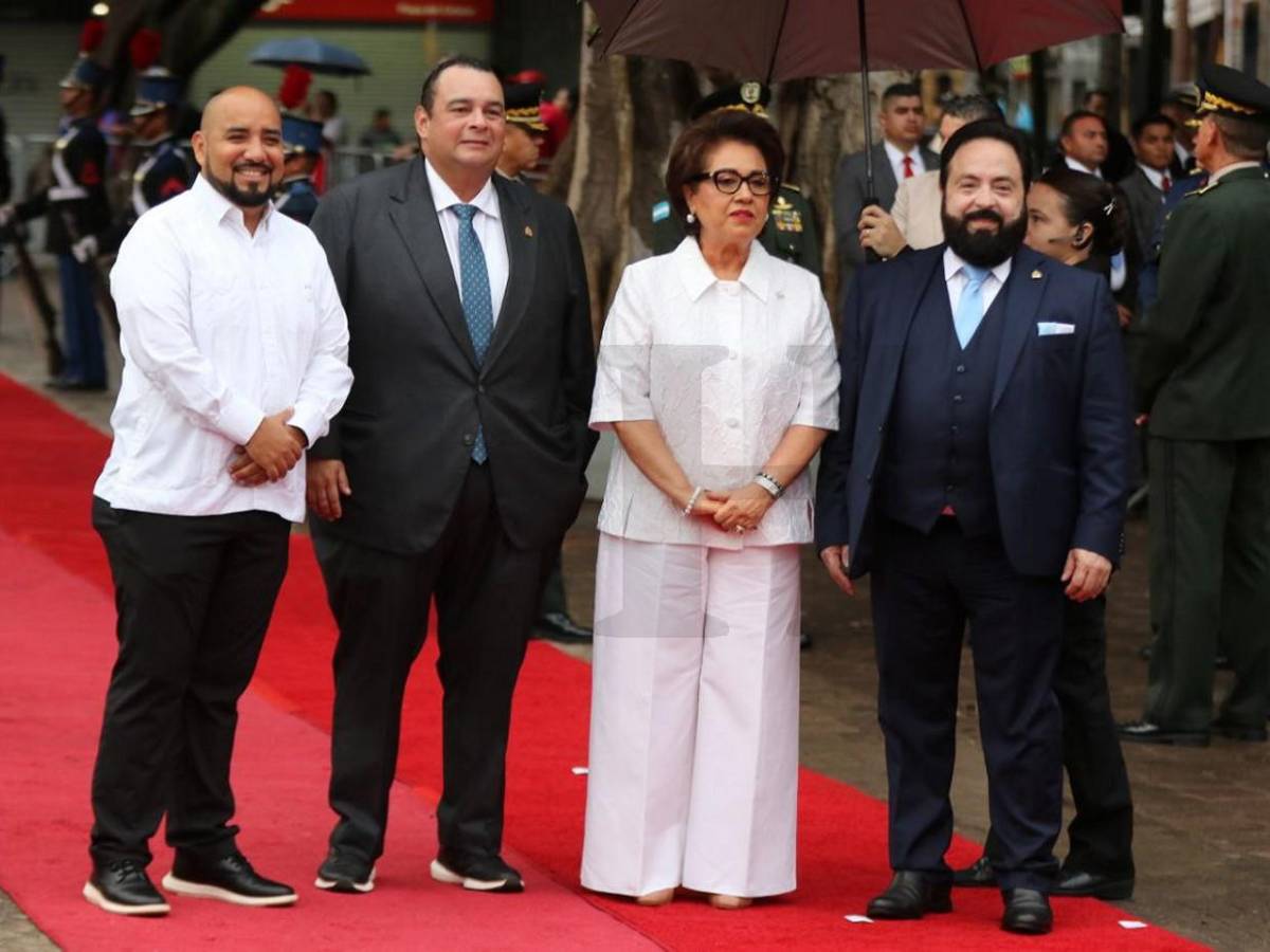 ¿Cómo lucieron los presidentes de los poderes del Estado en los desfiles patrios Honduras 2025?