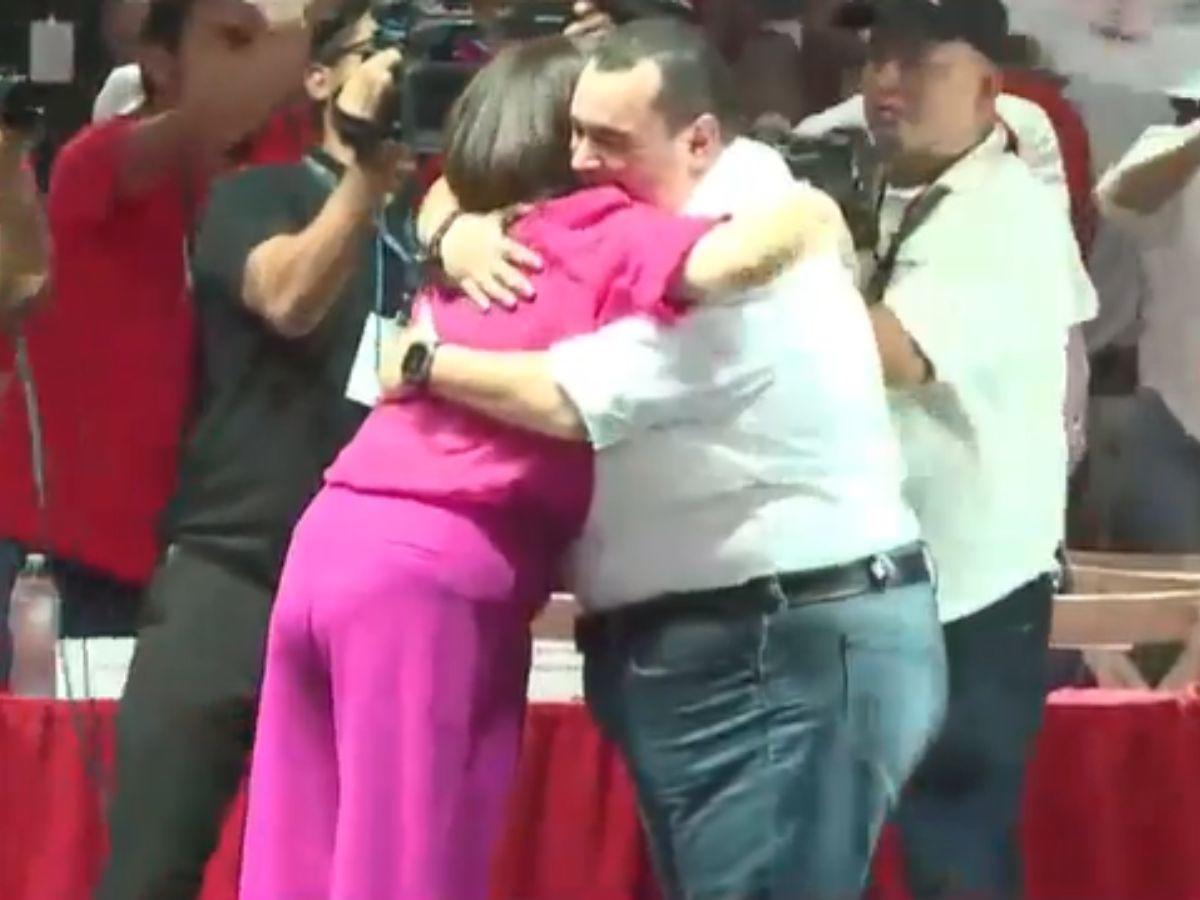 Jorge Aldana bailó junto a Rixi Moncada, con quien irá en la planilla en las próximas elecciones.