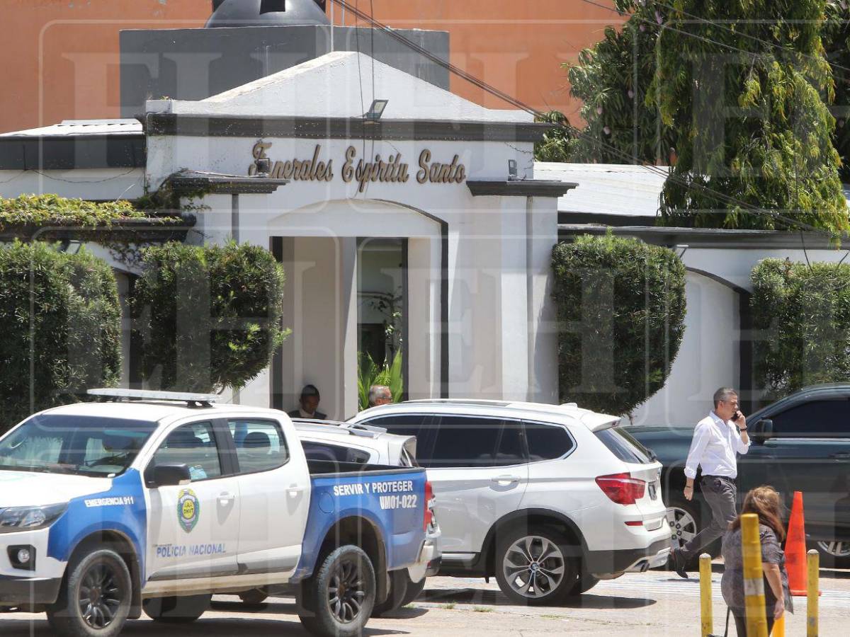 Sandra Díaz del Valle: fotos de la nueva recolección de muestras forenses durante su velorio