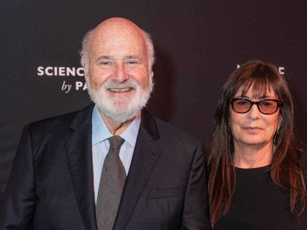Bloquean el fideicomiso de Nick Reiner mientras enfrenta juicio por el asesinato de sus padres