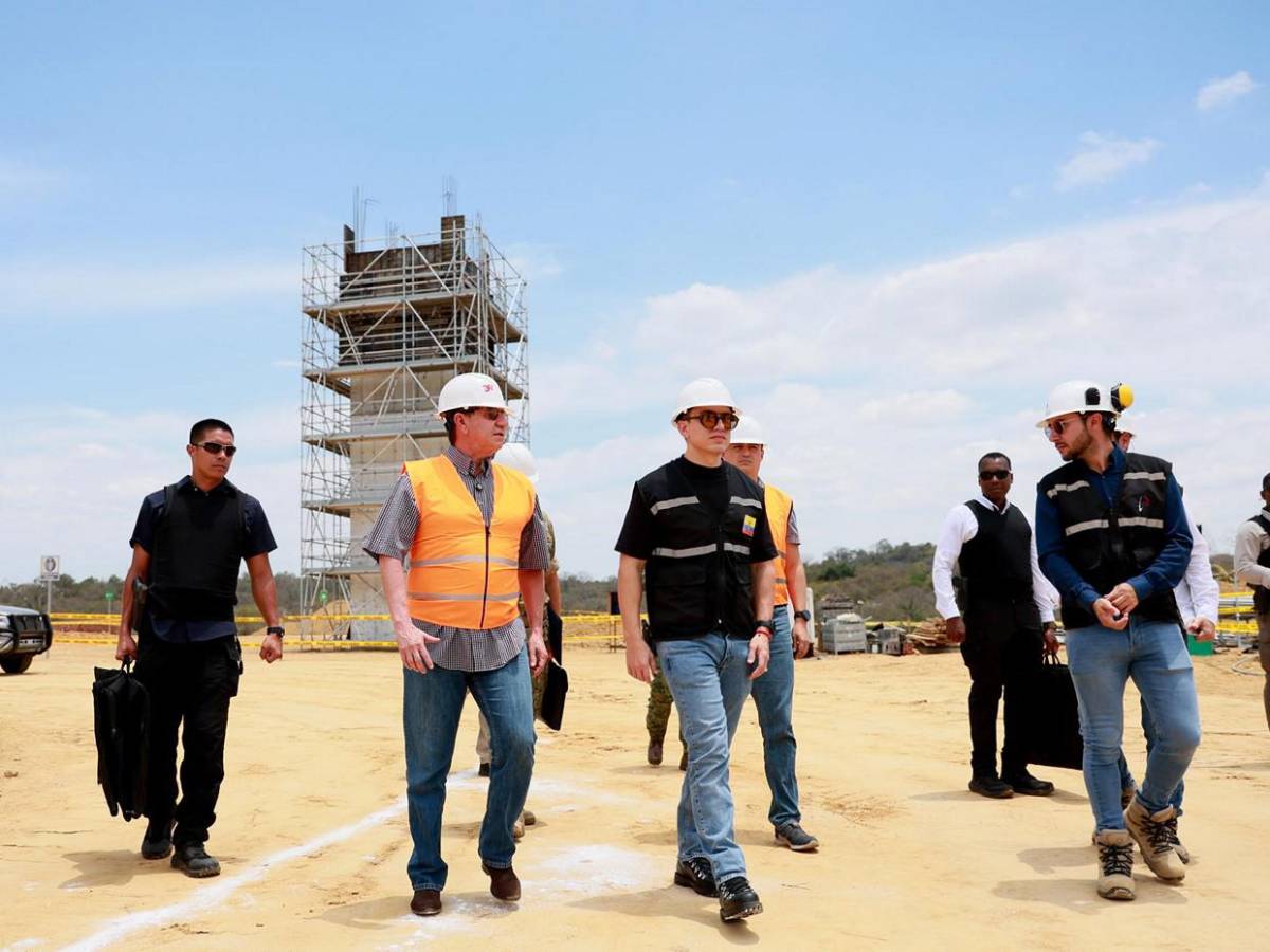 Igual a la de Bukele, Ecuador construye cárcel en inhóspito paraje de la costa