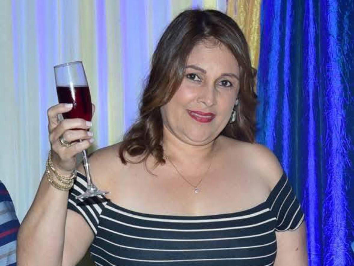 Jackeline Paz y su hijo Herminto, acribillados en su casa en Santa Bárbara; eran comerciantes