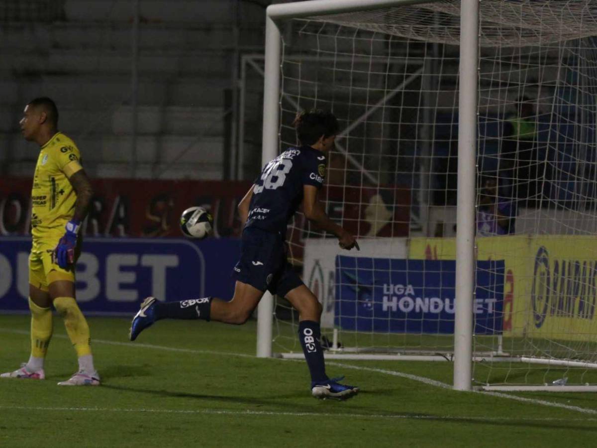 Diego Vázquez revela cómo celebra los goles de su hijo Mathías con el Motagua