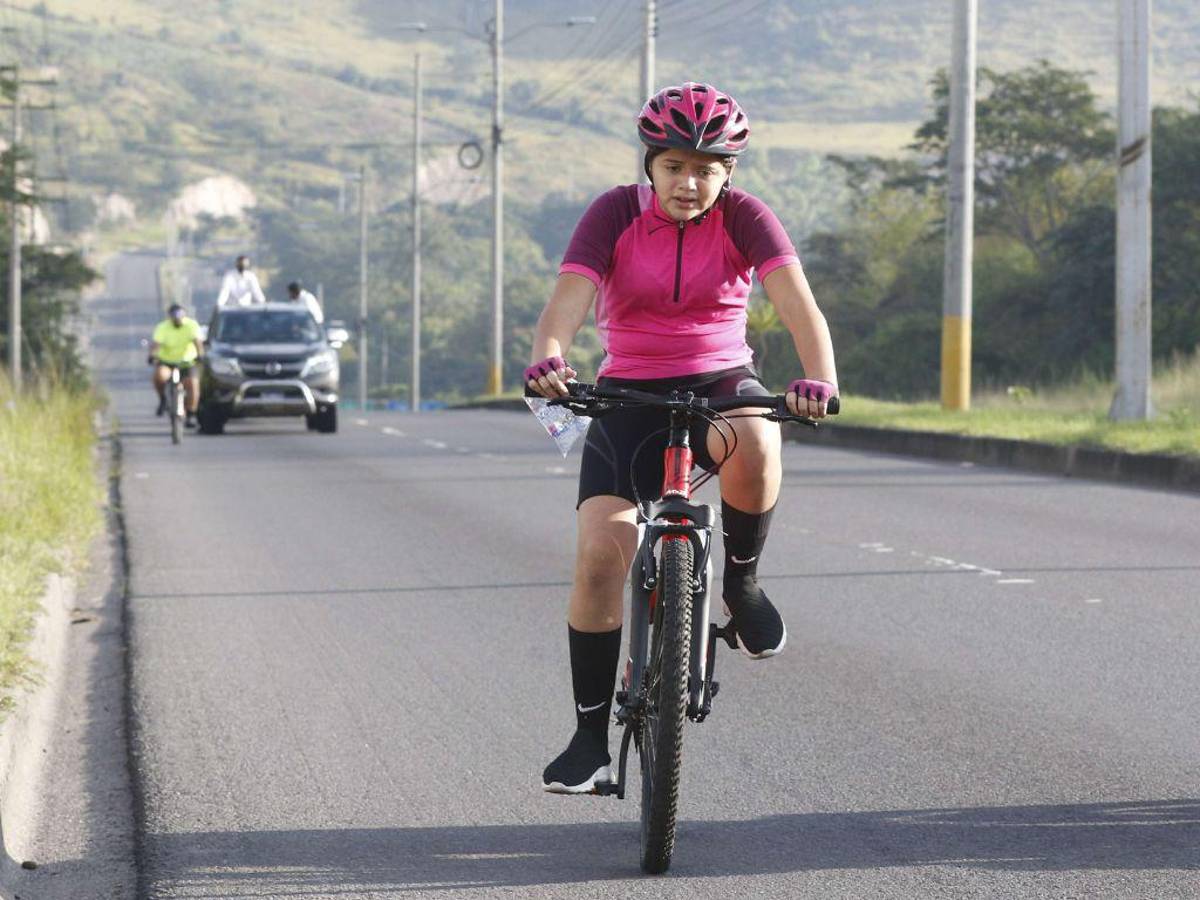 Zaskia, la niña de 11 años que debutará en la Vuelta Ciclística 2022: “Mi expectativa es ganar y hacer sentir orgullosa a mi mami”