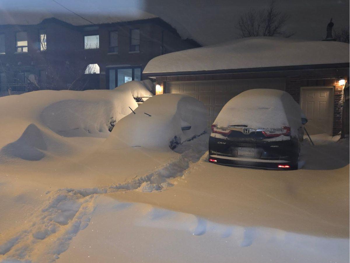 Toronto, la ciudad canadiense paralizada por la caída de 60 centímetros de nieve
