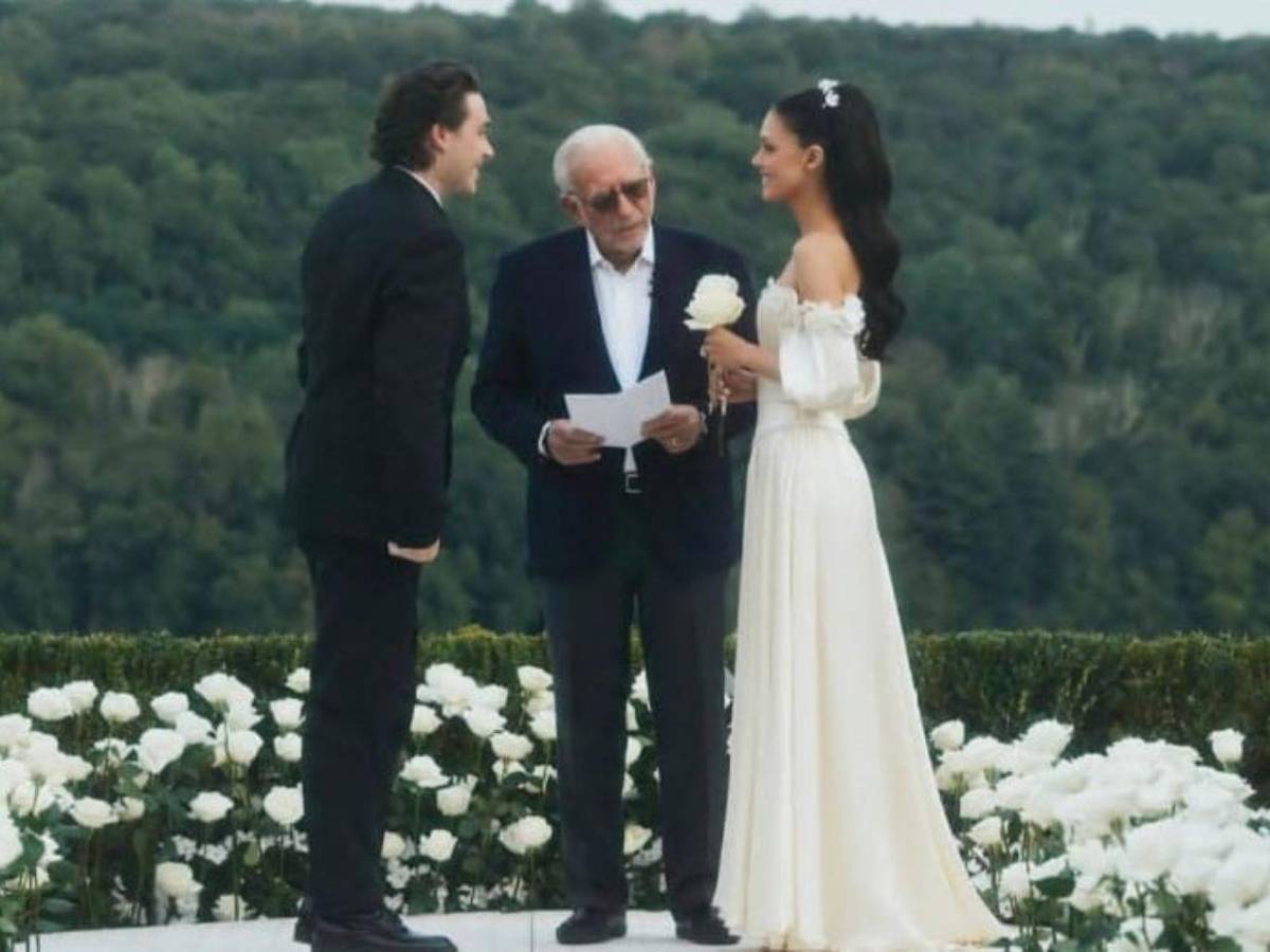 Brooklyn Beckham y Nicola Peltz renuevan votos lejos de David y Victoria