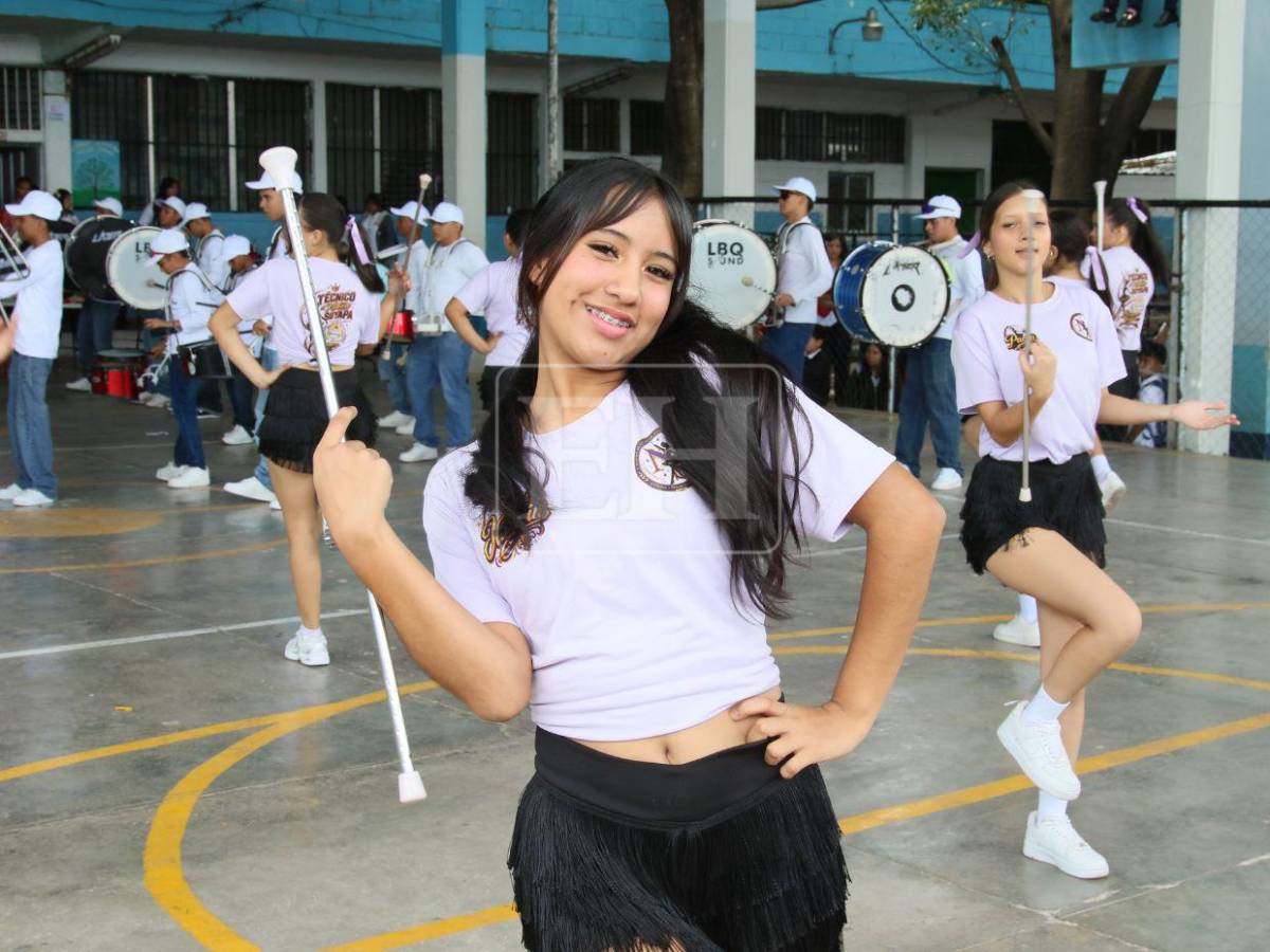 Encantadores ojos y  hermosas sonrisas: Así son las palillonas del Instituto Nueva Suyapa
