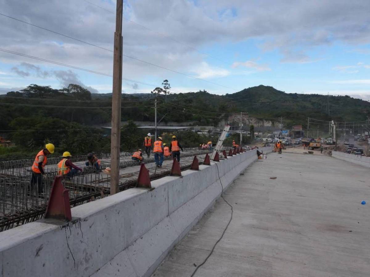 En fotos: así avanza las obra en puente elevado Papa Francisco en la capital