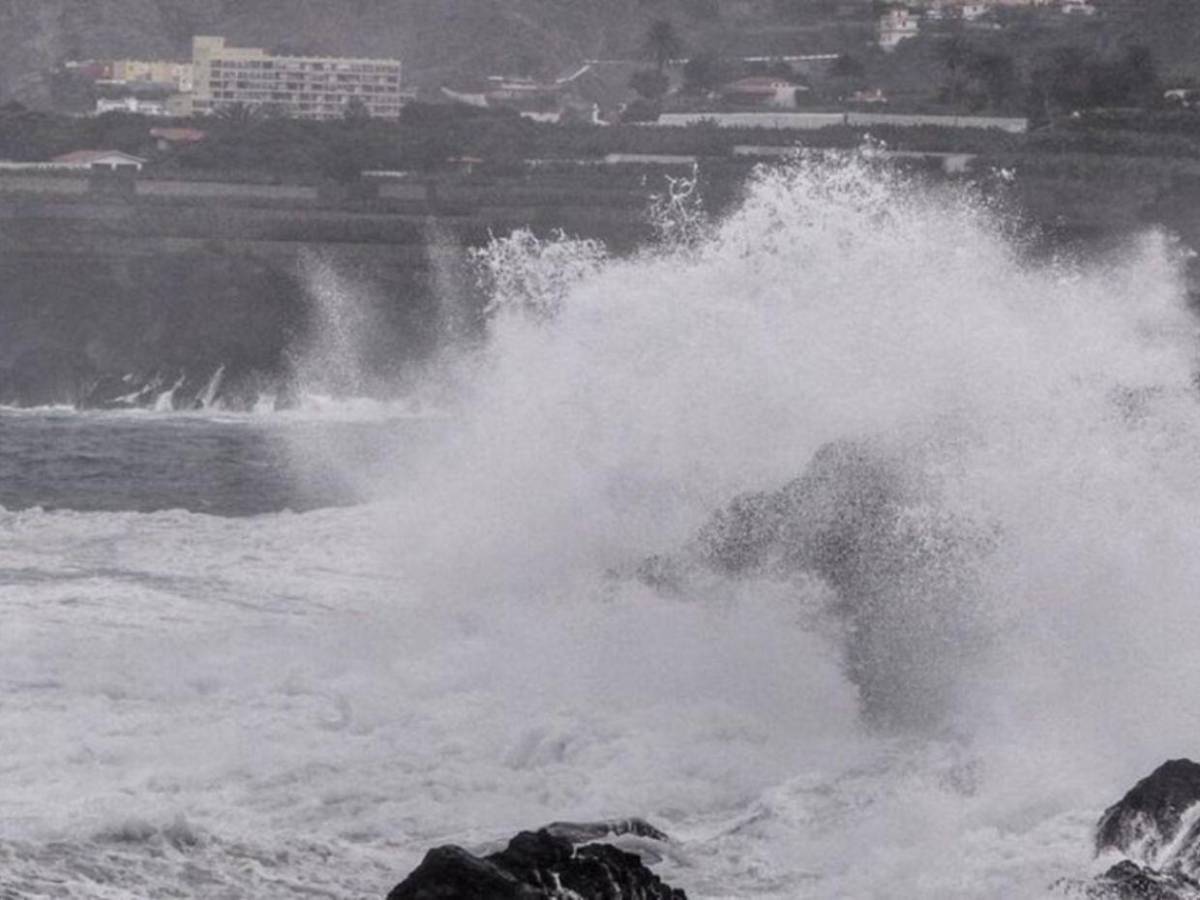 Cinco desaparecidos, estados de alerta e inundaciones: caos por tormenta Cristina en Centroamérica