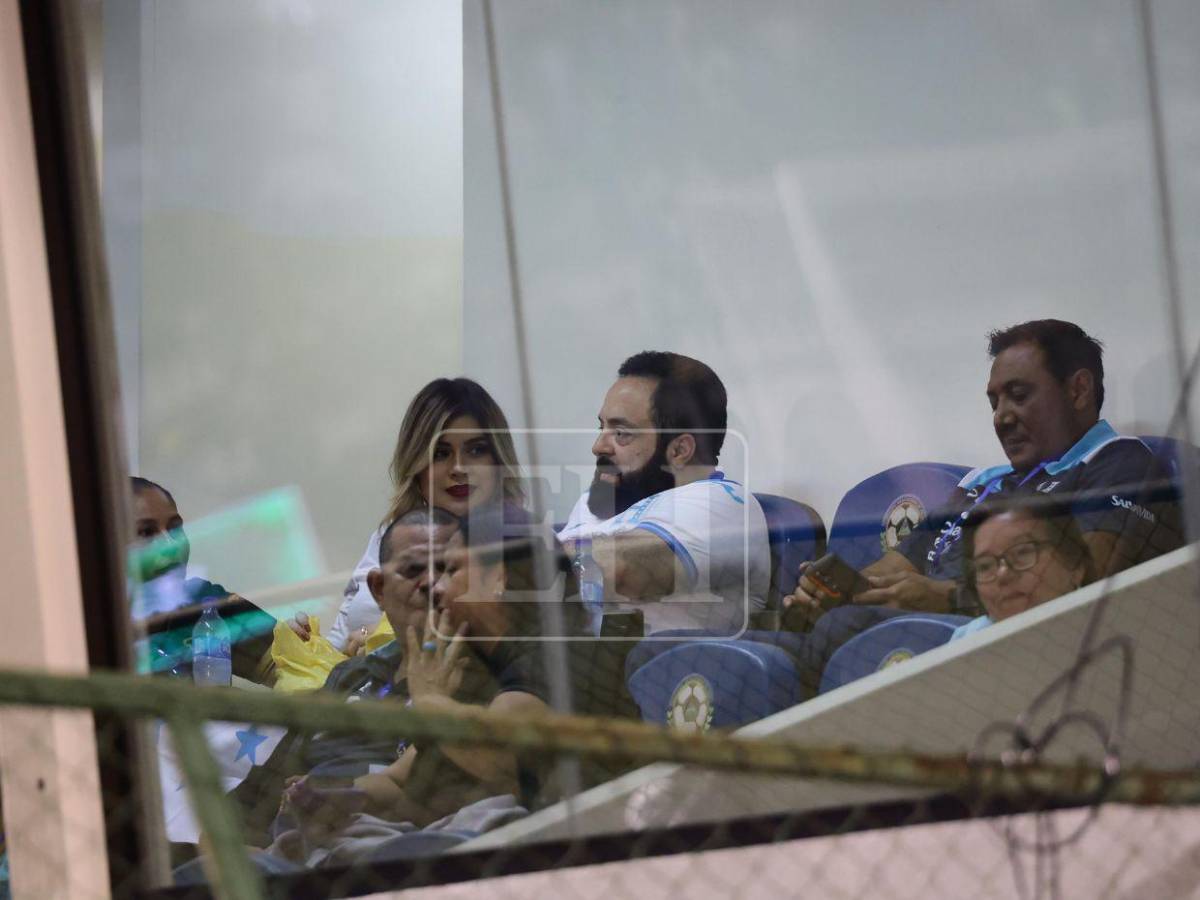 Reconocidas figuras presentes en partido Nicaragua vs Honduras