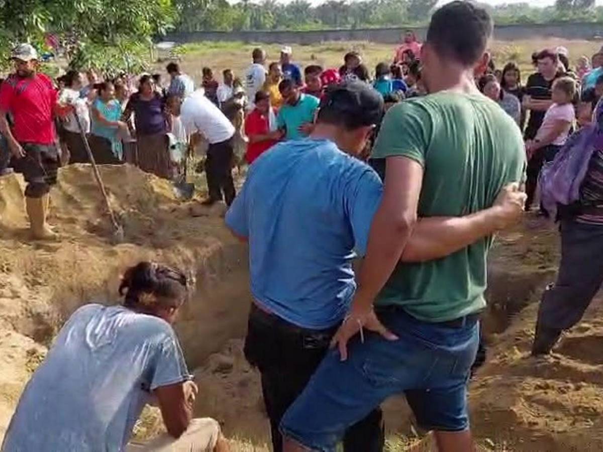 Sepultan a las primeras 13 víctimas de masacre en finca de Rigores, Trujillo