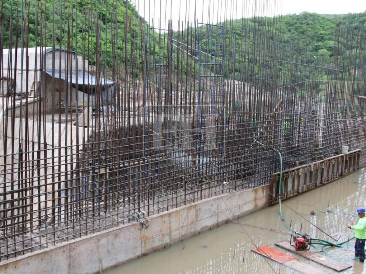 Tomando forma: así avanza la construcción de la represa San José, que ya supera el 53%