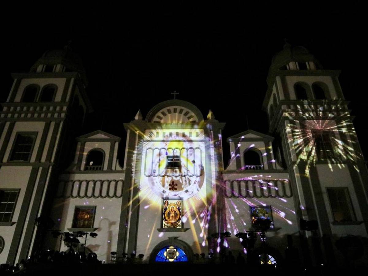 Con espectacular video mapping celebran alborada a la Virgen de Suyapa