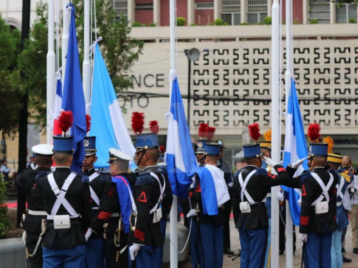 Así fue el acto del grito de independencia en la capital