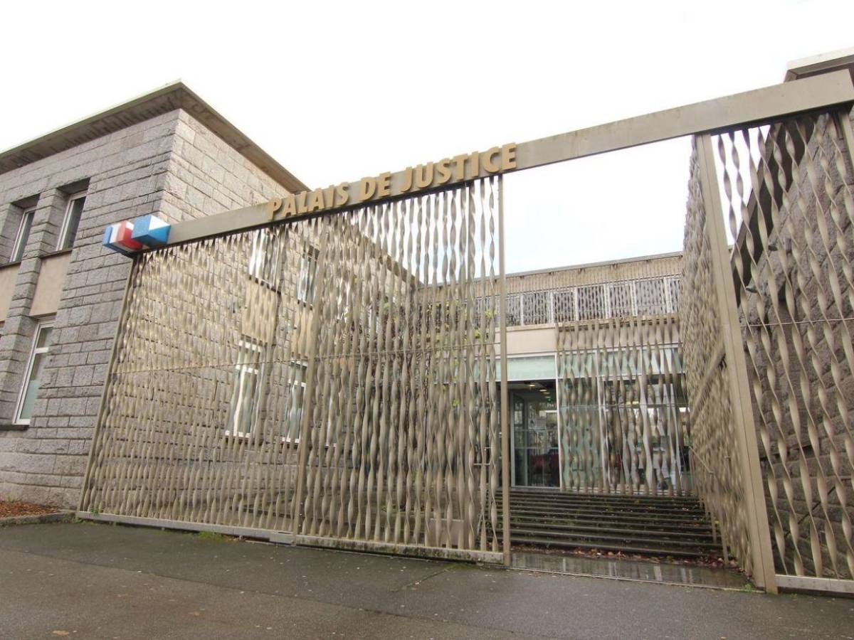 Cirujano abusó sexualmente de unos 300 menores durante 25 años en Francia