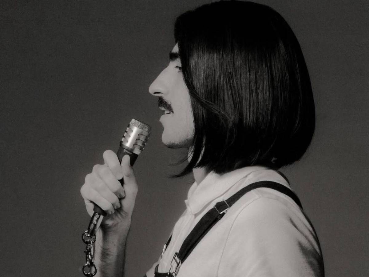 ¿Hipnotizado? Jezzini, ahora “Zzini”, reaparece generando polémica