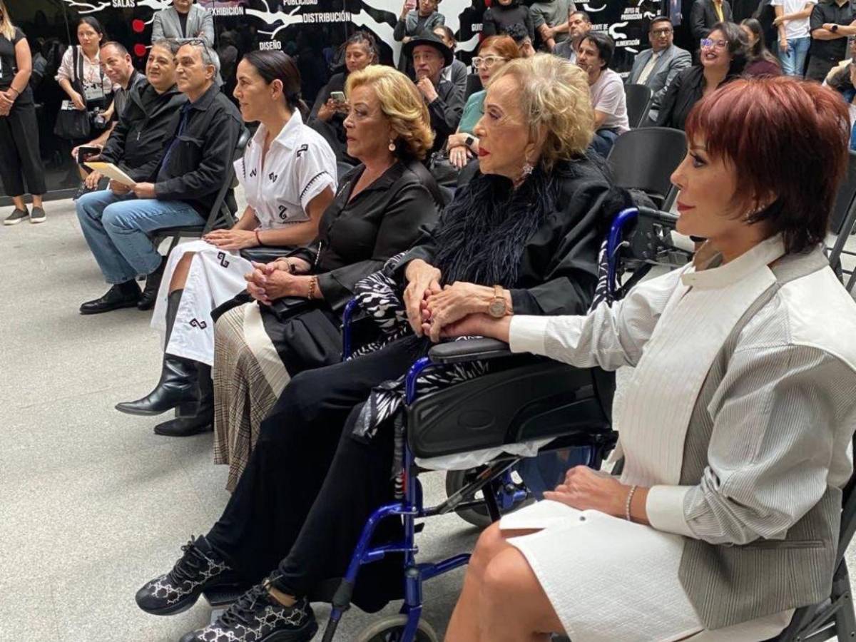 Alejandra Guzmán sobria desde la muerte de Silvia Pinal según su padre Enrique Guzmán