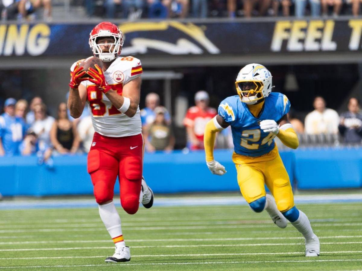 ¿A cuánto asciende la fortuna de Travis Kelce, el esposo de Taylor Swift?