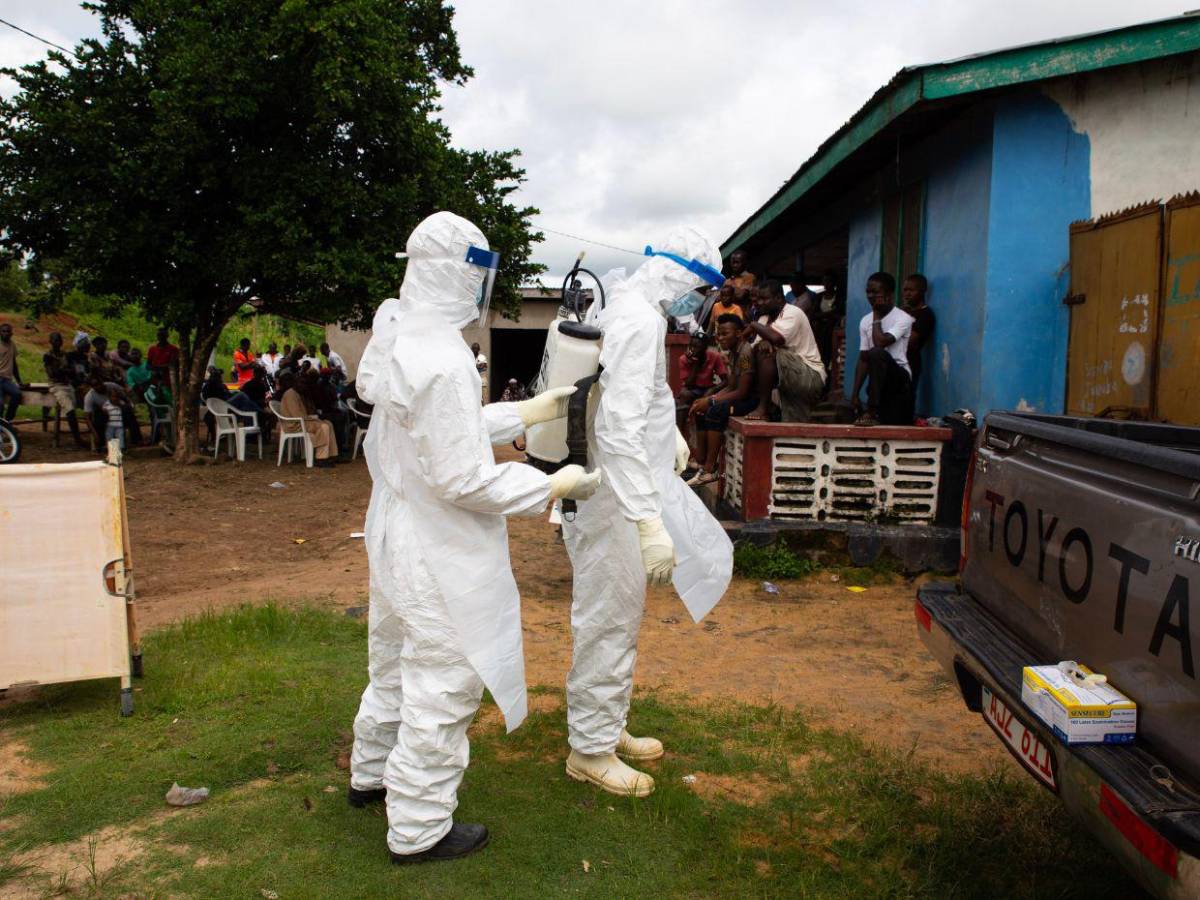 ¿Qué se sabe del brote de ébola que ya suma 80 muertes en RD del Congo?