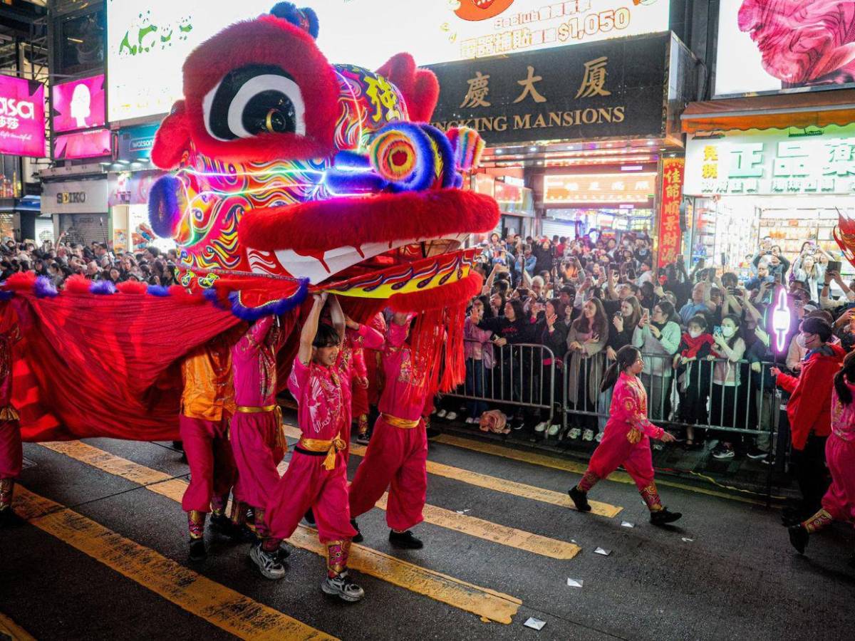 Con desfiles y música, así se celebra el Año Nuevo chino