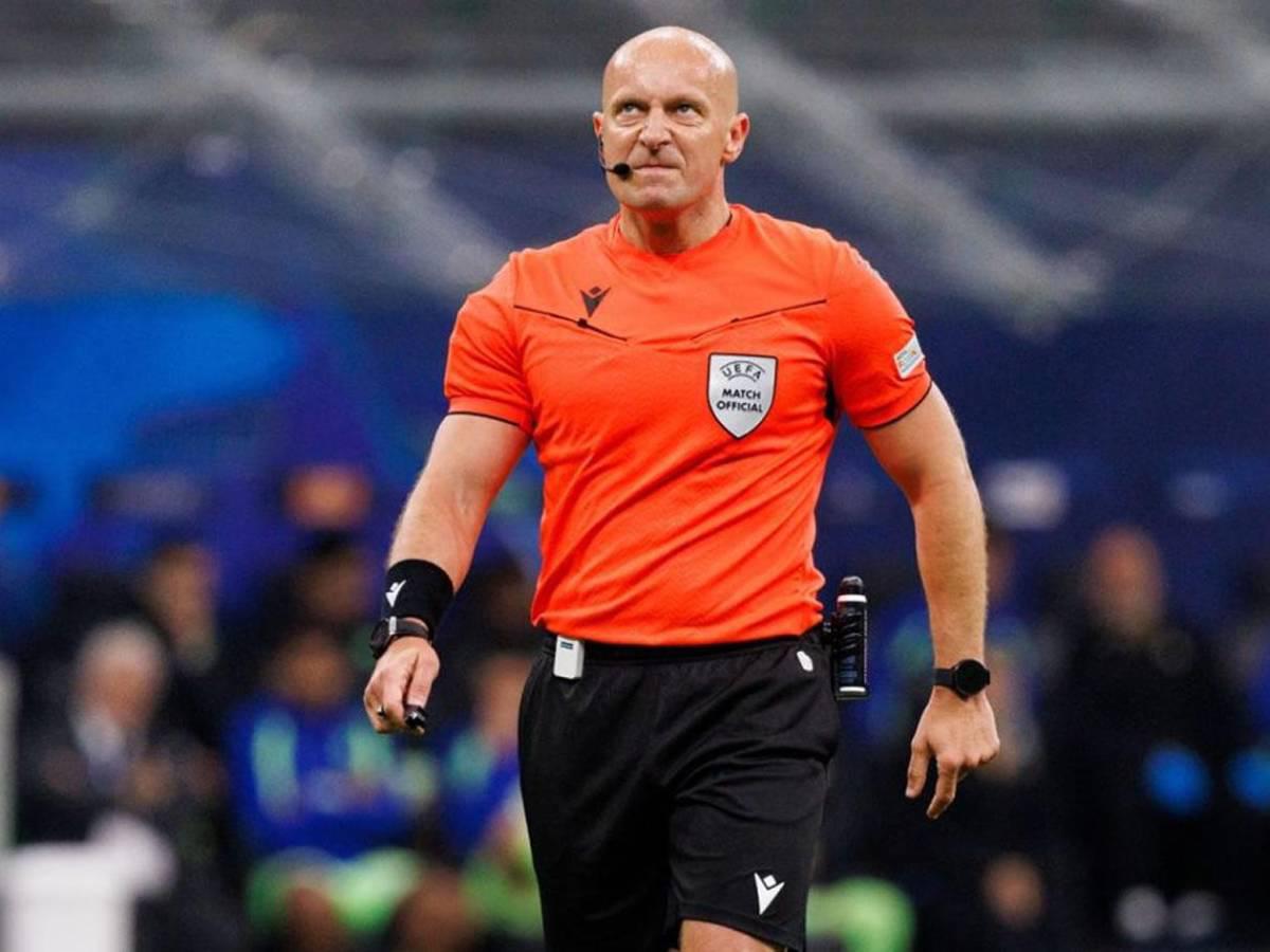 Árbitro del Inter vs Barcelona responde y se burla de Pedri tras eliminación de Champions League