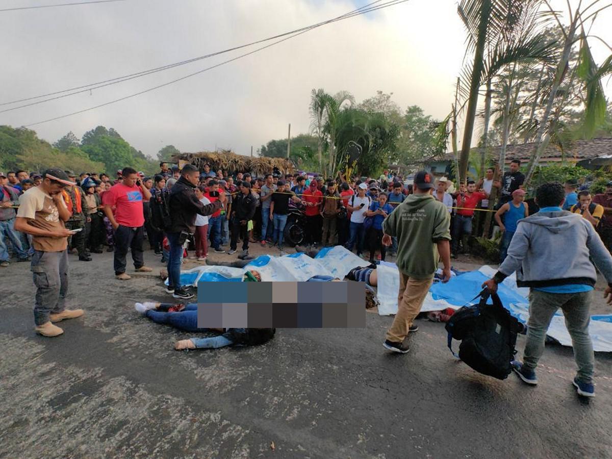 Suman 19 las víctimas de accidente en San Juan de Opoa; listado oficial de muertos y heridos