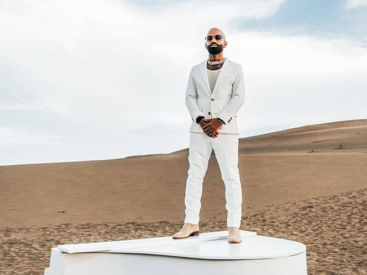 Arcángel lanza disco tras cirugía a corazón abierto: “Salió del alma”