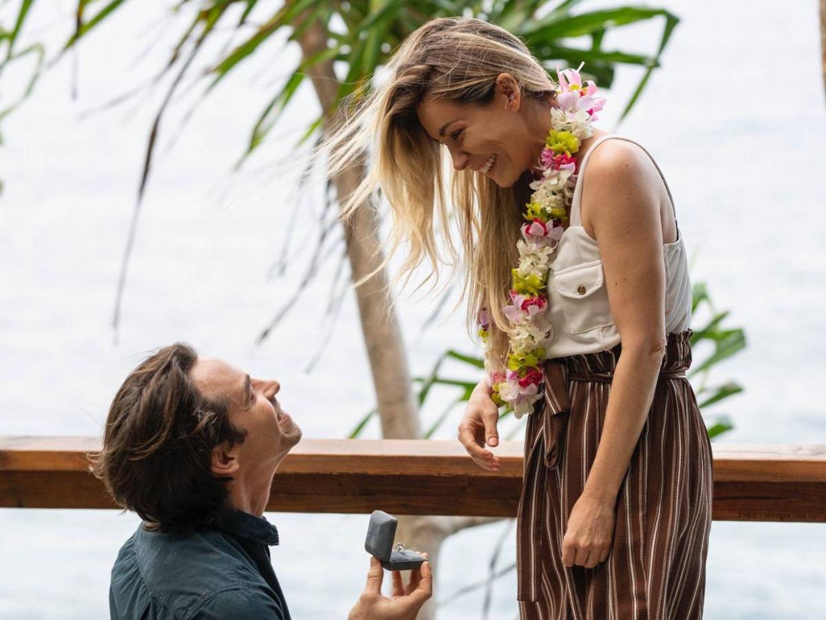 La viuda de Hugh Hefner contrae matrimonio en una ceremonia íntima en el Pacífico