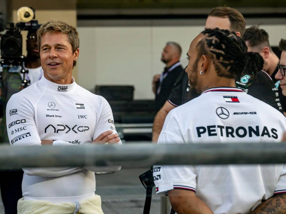 Mujer creyó tener una relación con Brad Pitt y fue a esperarlo al aeropuerto