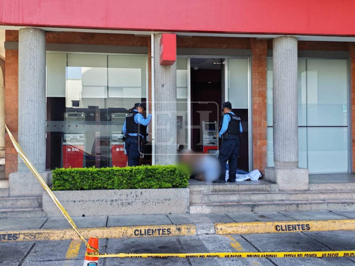 Tras salir del cajero, se desvaneció y cayó al suelo: Detalles de la muerte de Alejandro Castellanos