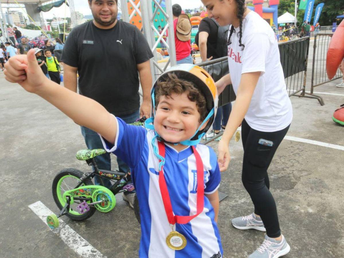 Medallas de participación para todos en la Vuelta Infantil: ¿cuáles son los premios principales?