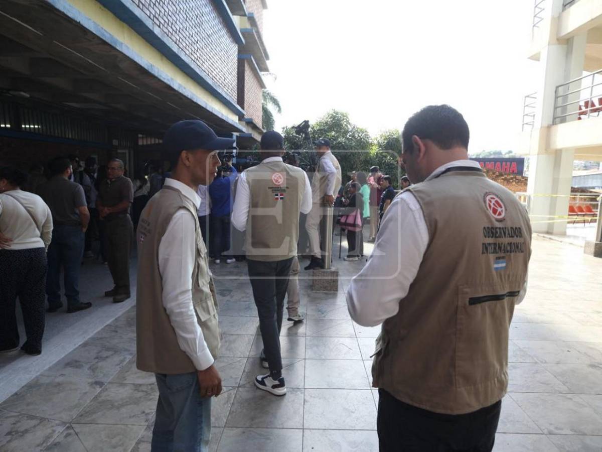 Con la mira en las urnas: observadores documentan incidencias de jornada electoral