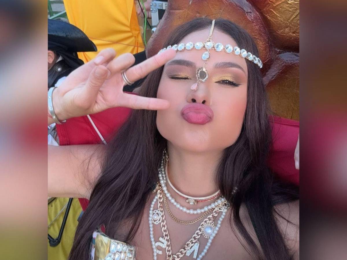 Sirey Morán deslumbró con majestuoso traje en el Carnaval Internacional de La Ceiba