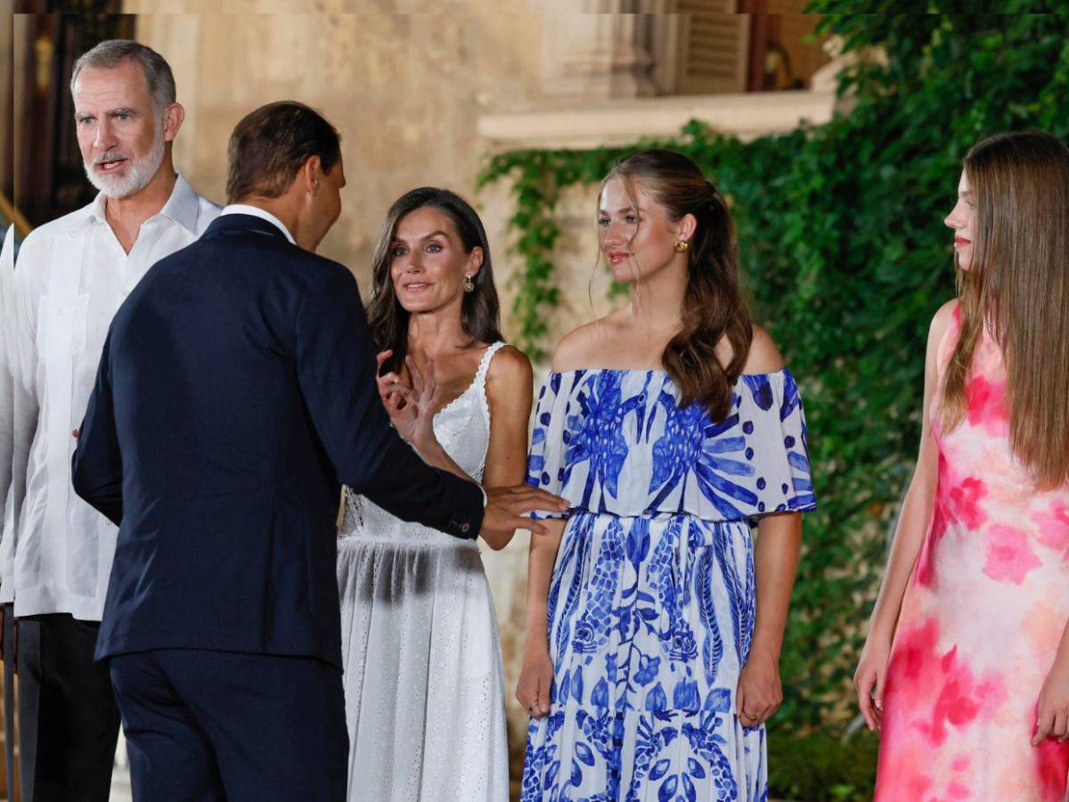 La princesa Leonor y la infanta Sofía, anfitrionas de recepción en Mallorca
