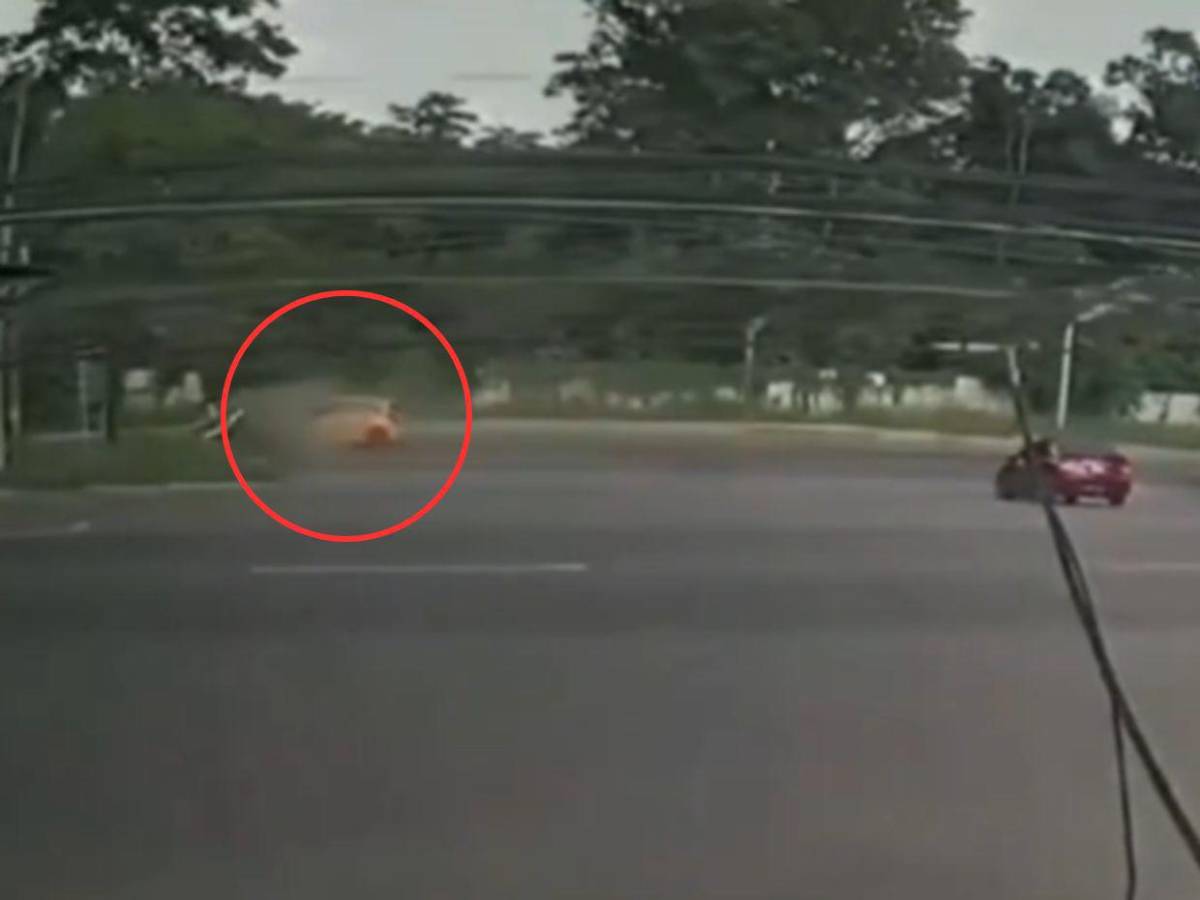 Cuadro a cuadro: video capta accidente donde murieron padres de periodista en la CA-5