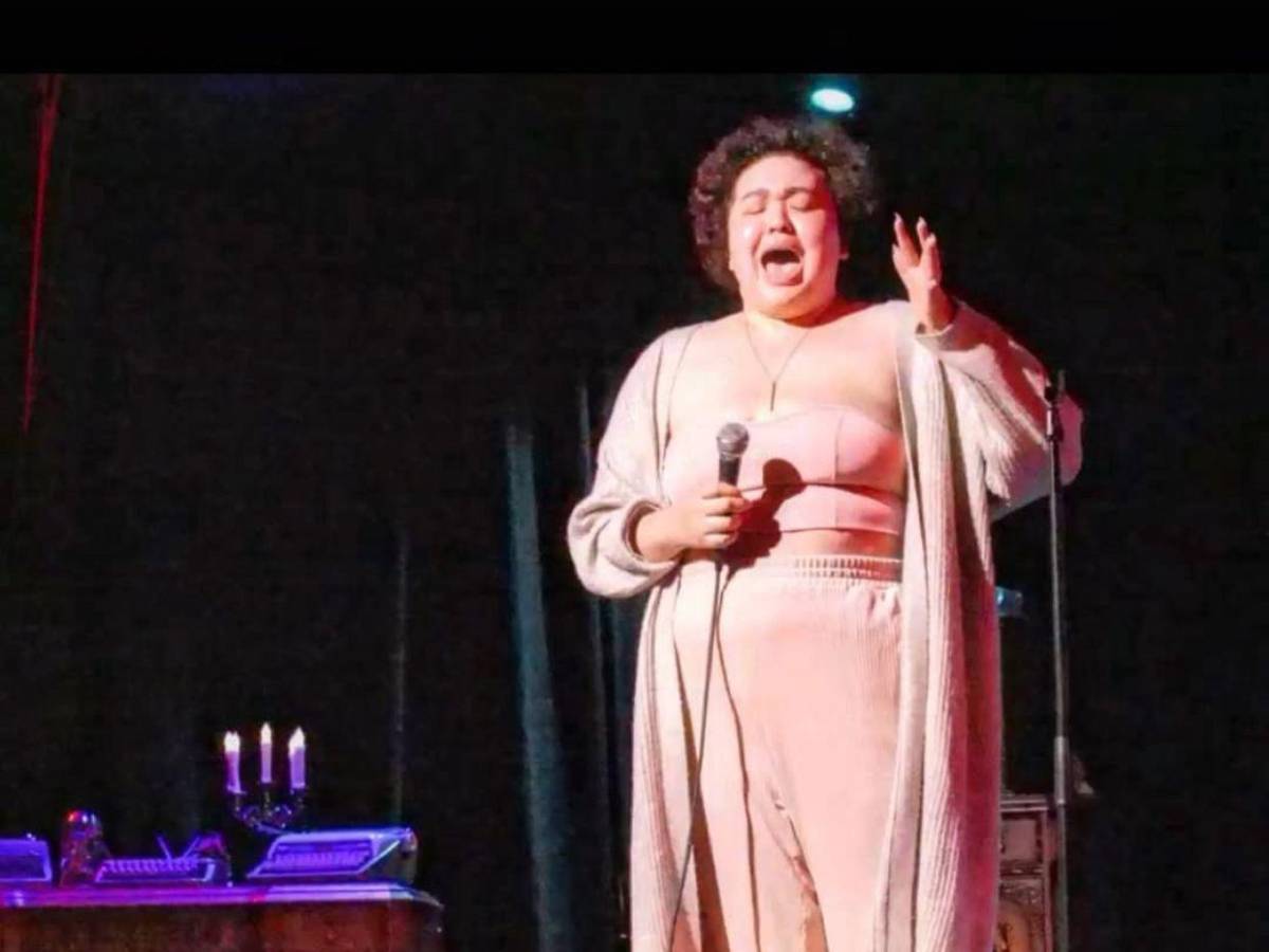 Ilia Isorelýs Paulino se transforma para su papel de Alvida en “One Piece 2”