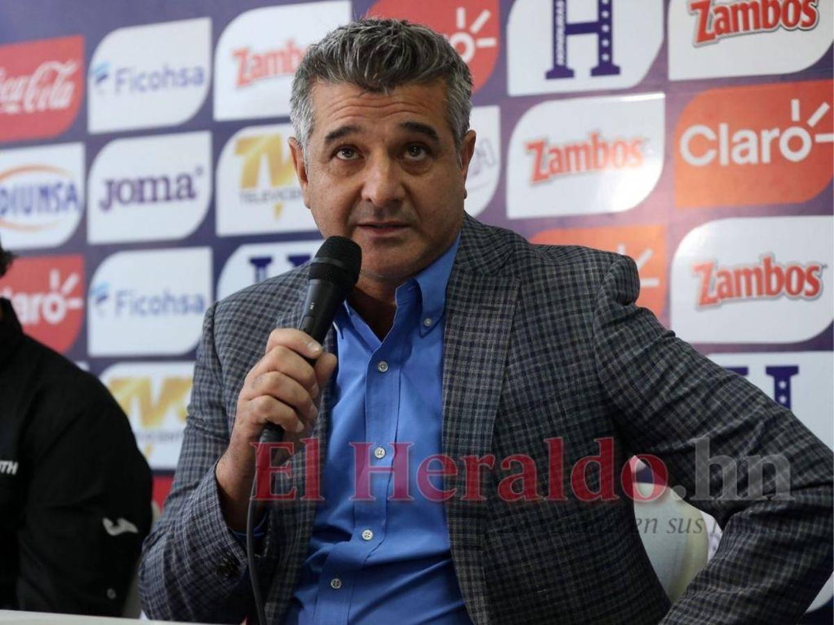 Diego Vázquez confirma baja de “Choco” Lozano para los juegos de la Liga de Naciones