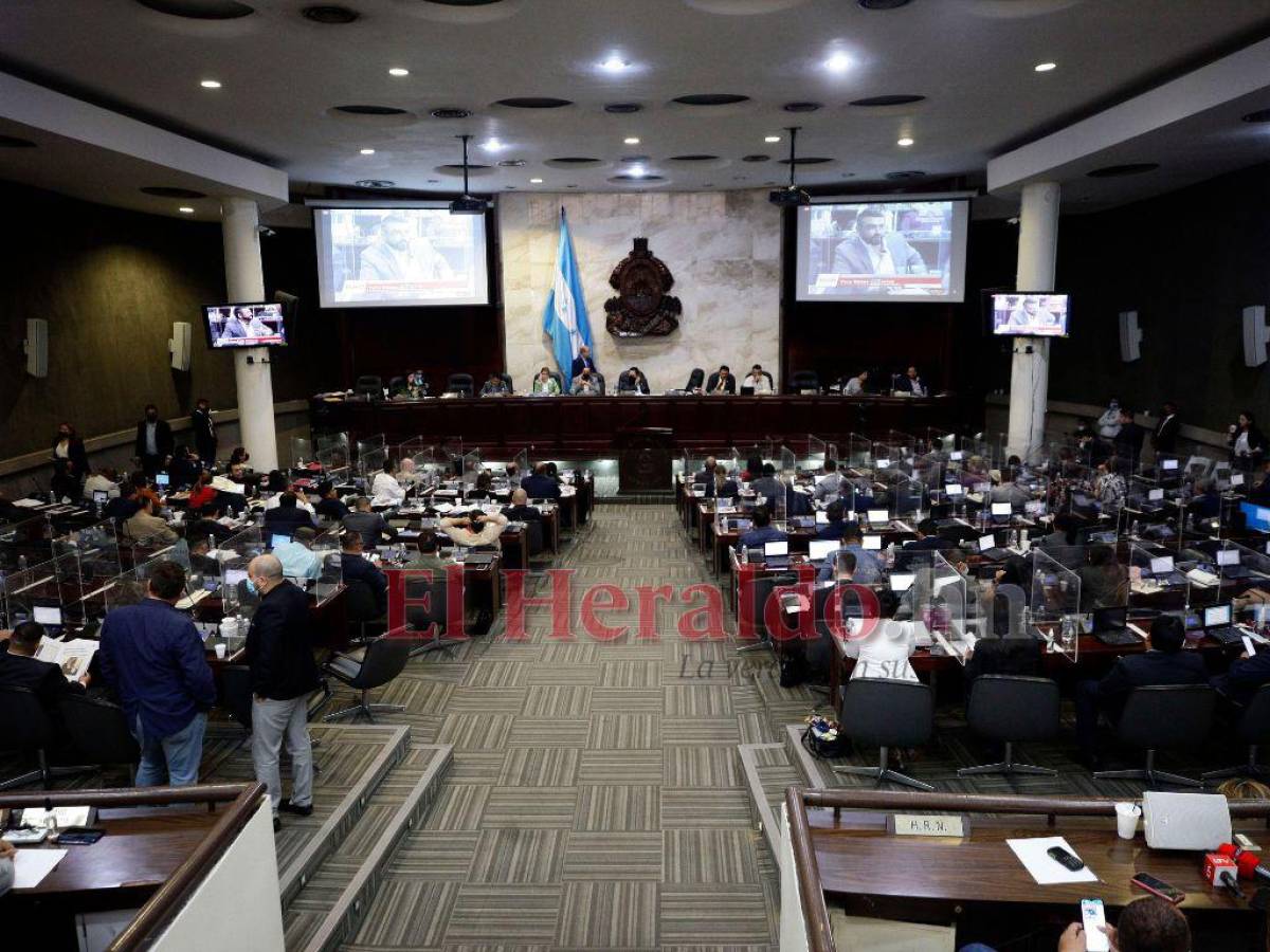 Presentarán moción de horarios para evitar madrugones en el Congreso Nacional