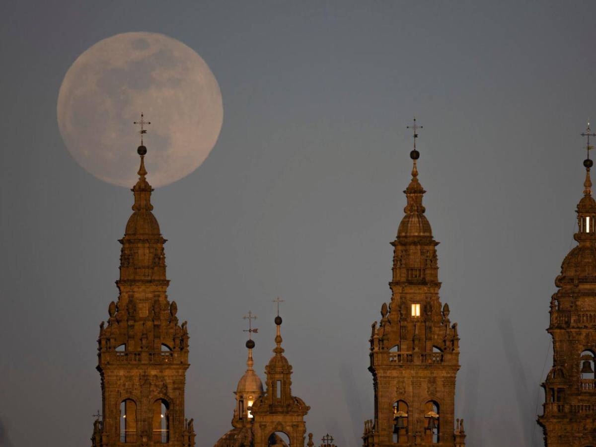 ¡Hermoso! Así se vio el eclipse lunar en Honduras y en otras partes del mundo