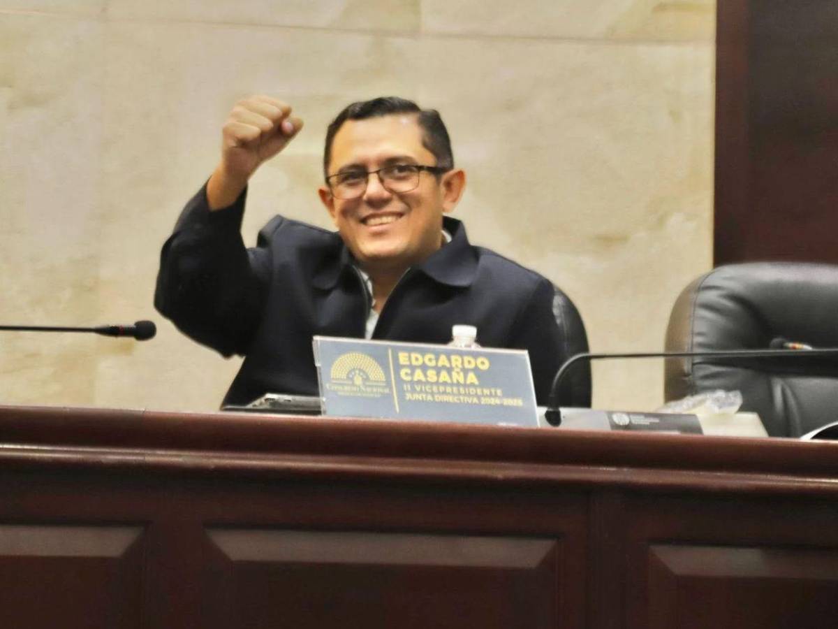 ¿Quiénes son los exmiembros de la Comisión Permanente con requerimiento fiscal?