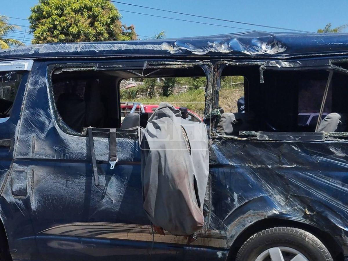 Madre quedó colgada del bus: desgarradoras escenas tras accidente en Potrerillos