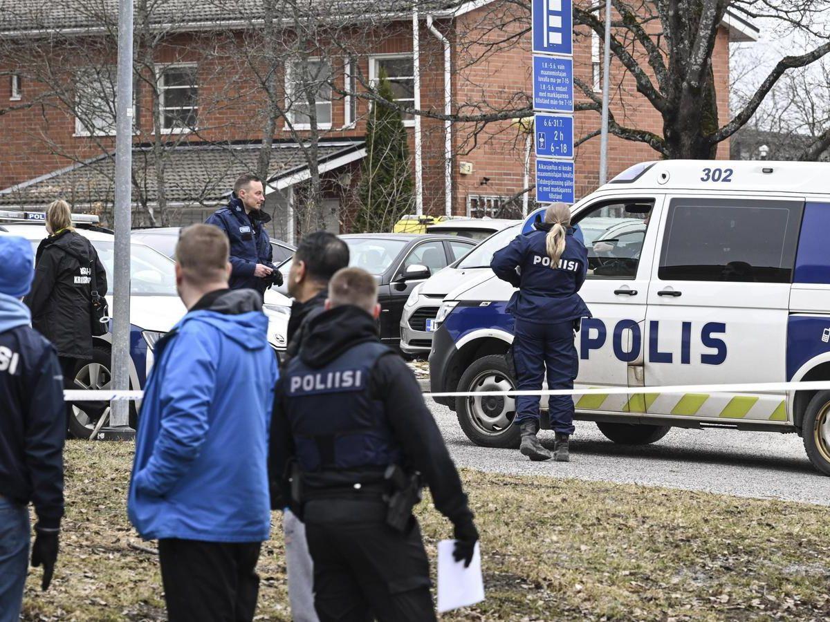 Niño que mató a disparos a compañero en Finlandia era “víctima de acoso”