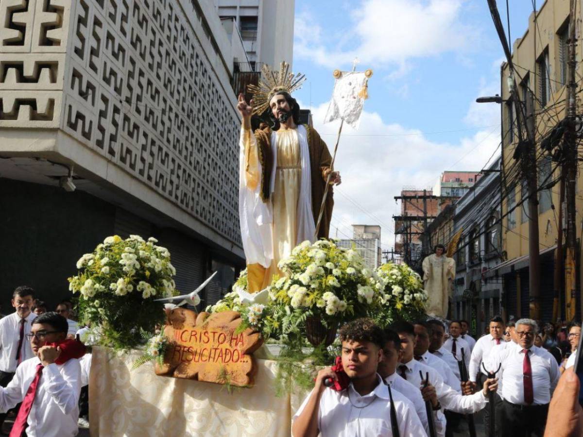 ¡La tumba está vacía! Con fe y devoción celebran la resurrección de Cristo este Domingo Santo ¡La tumba está vacía! Con fe y devoción celebran la resurrección de Cristo este Domingo Santo
