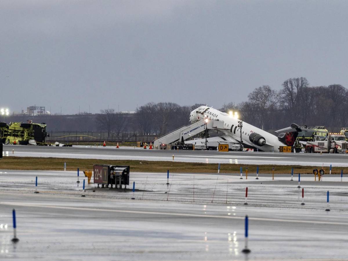 Metí la pata: controlador aéreo admite error tras accidente en aeropuerto de Nueva York